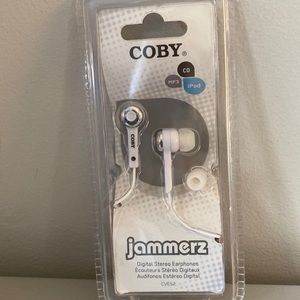 New 2 brand new headphones-smoke free home